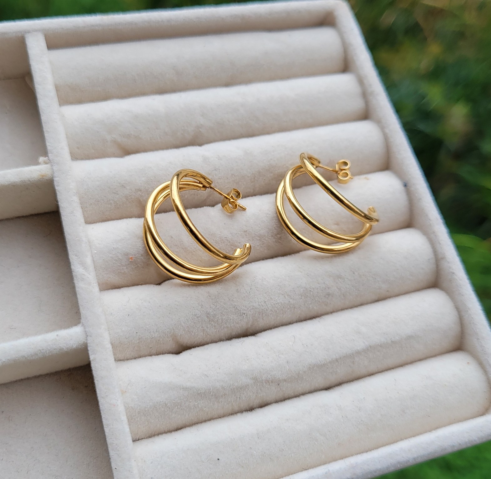 Hoops  image