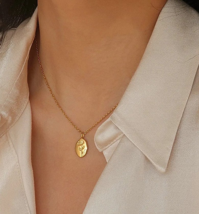 Rose necklace 3 image