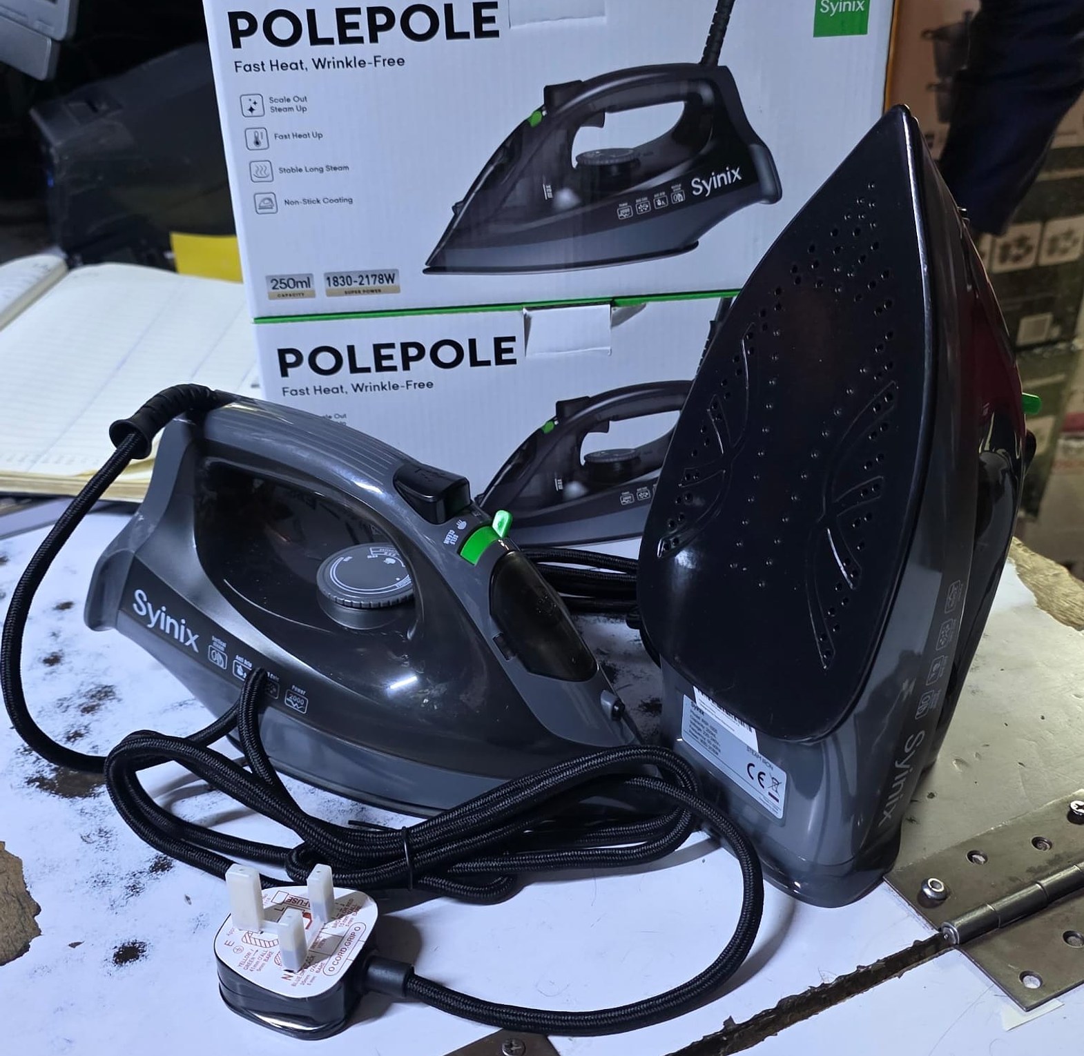 Syinix POLEPOLE Steam Iron.  image