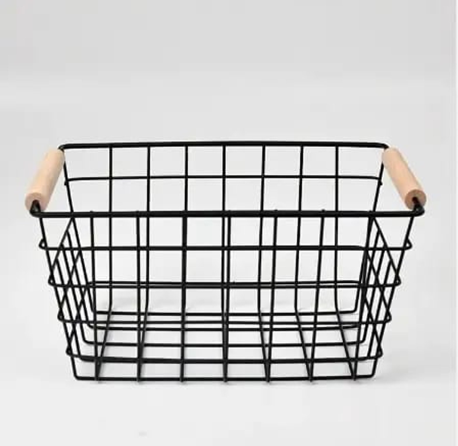 Metal Wire Storage Basket With Handle image