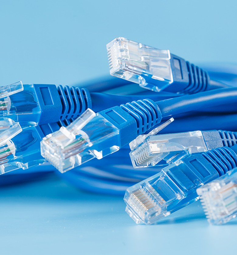 Cables & Connectivity