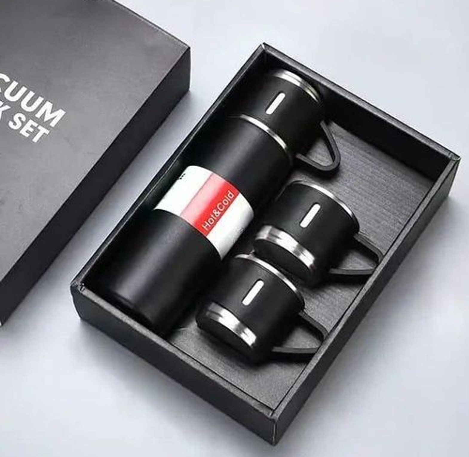 500 mL Vacuum Flask With Three Desk Lid Cups image