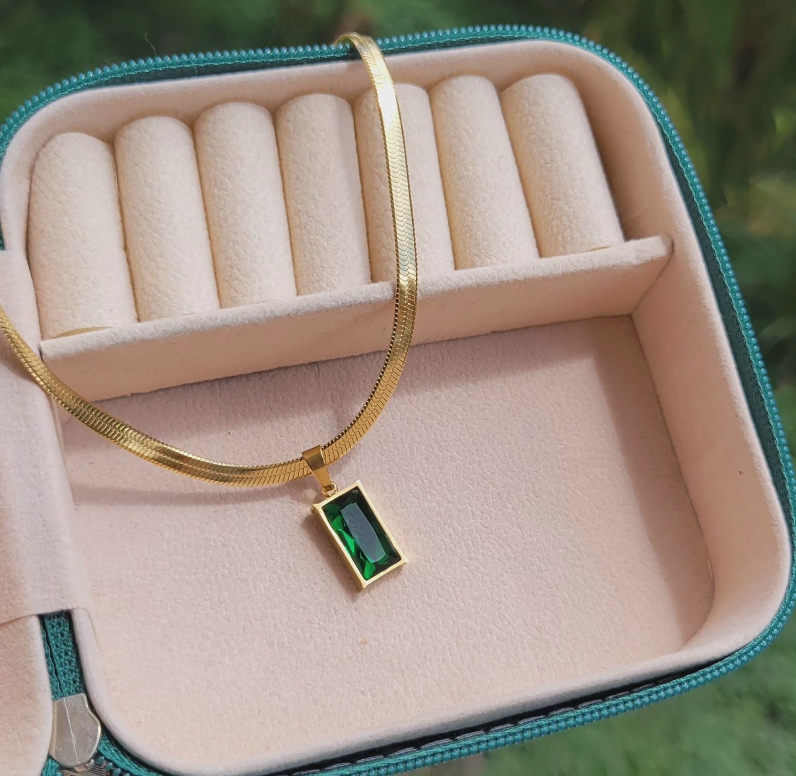 Melanie emerald necklace  image