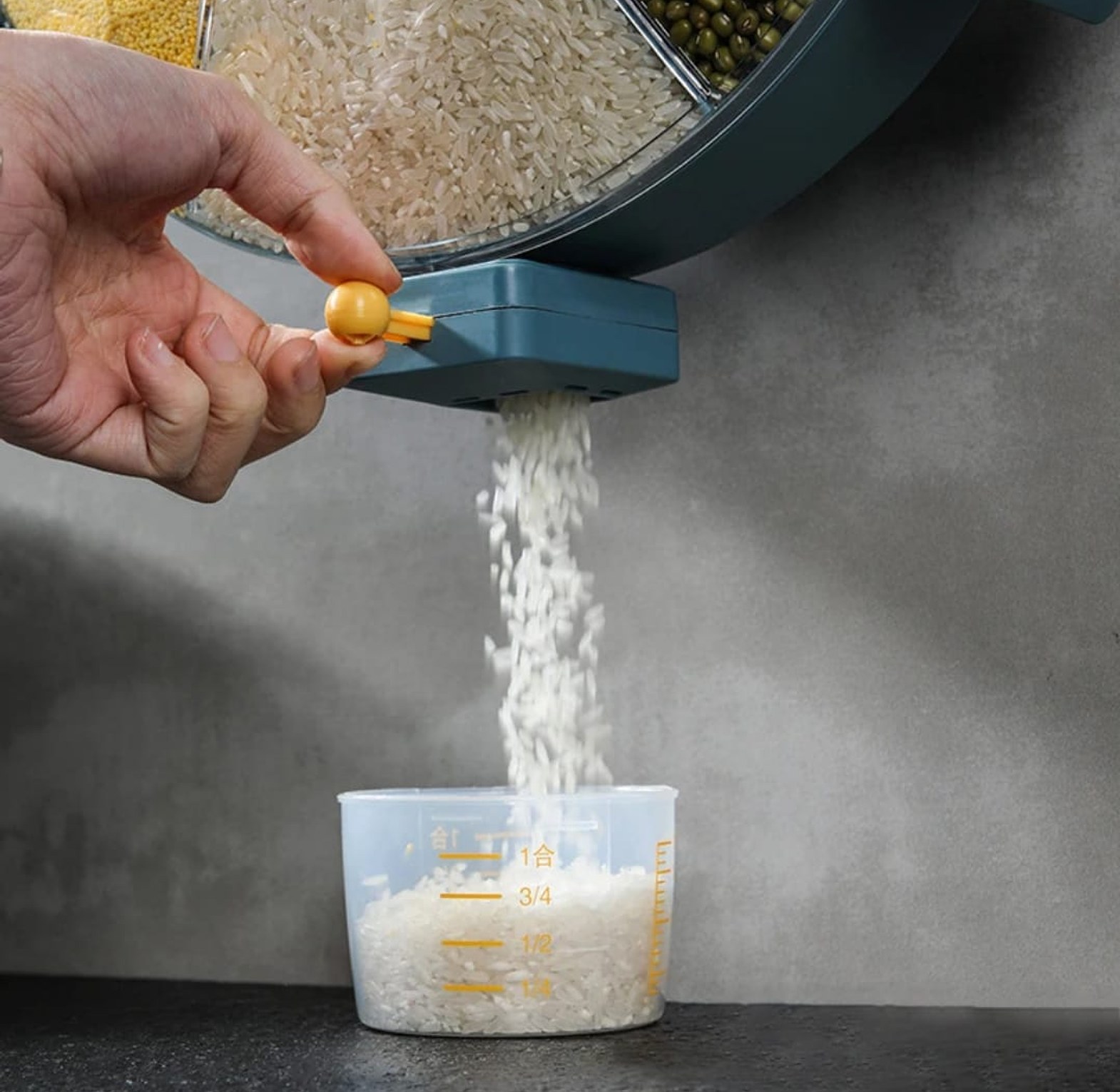8.5L Large Capacity 6-Grid Rotating Dry Food & Grain Dispenser image