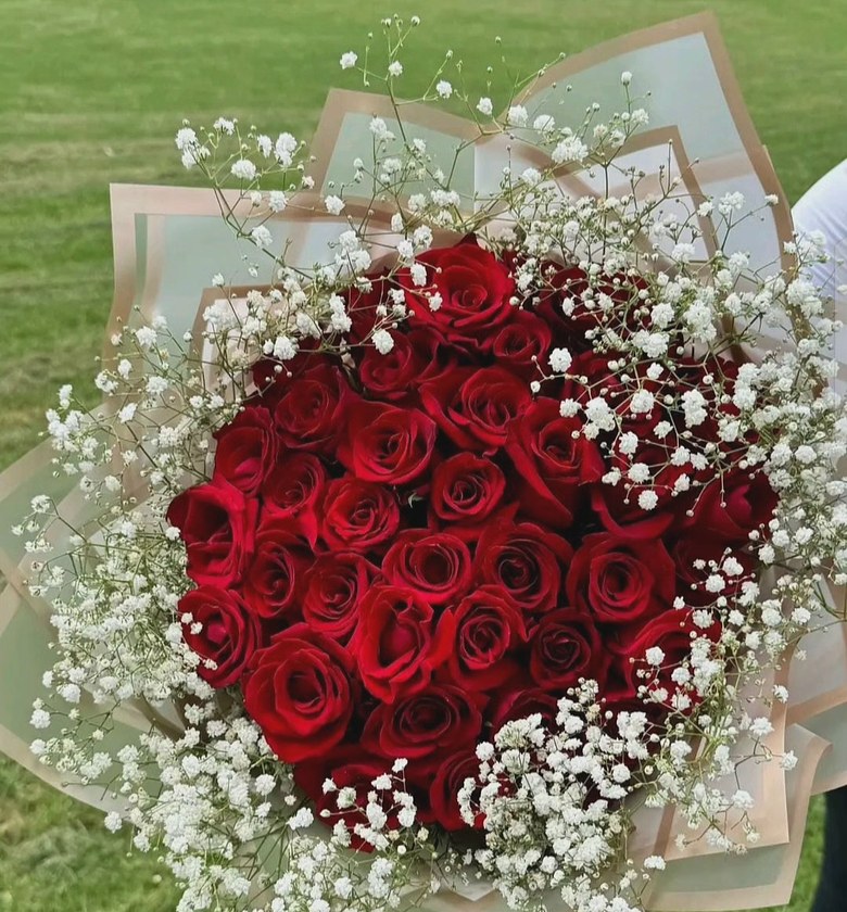 Premium Red Roses 40 stems image