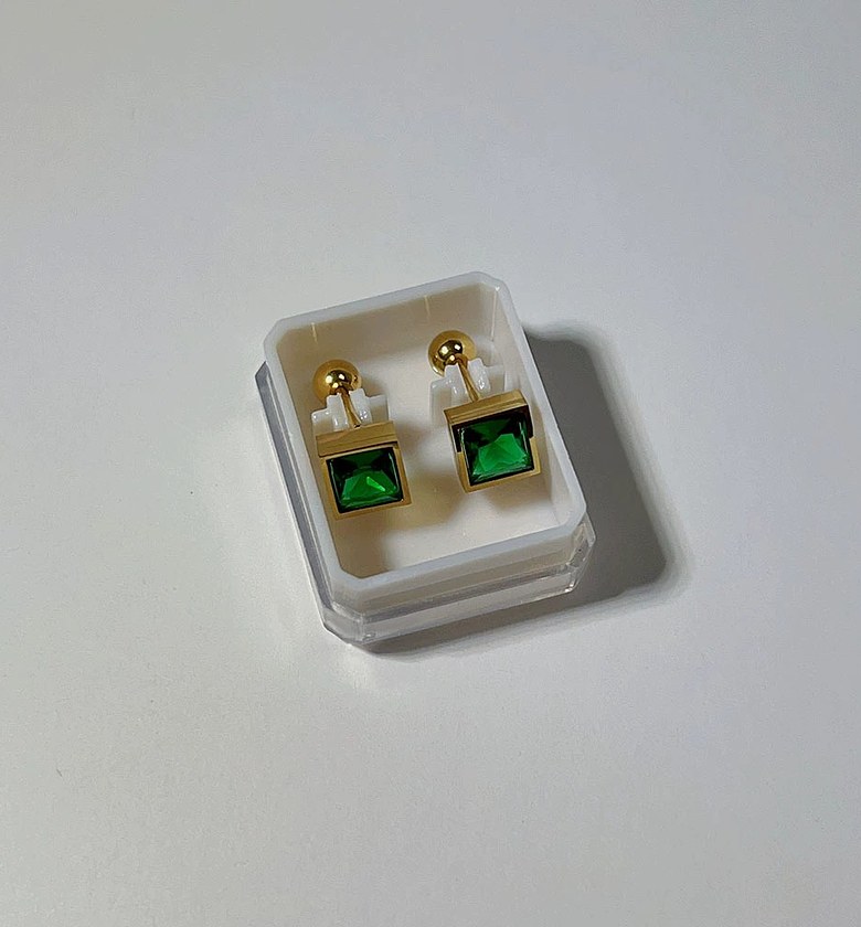 Emerald crystal Studs image