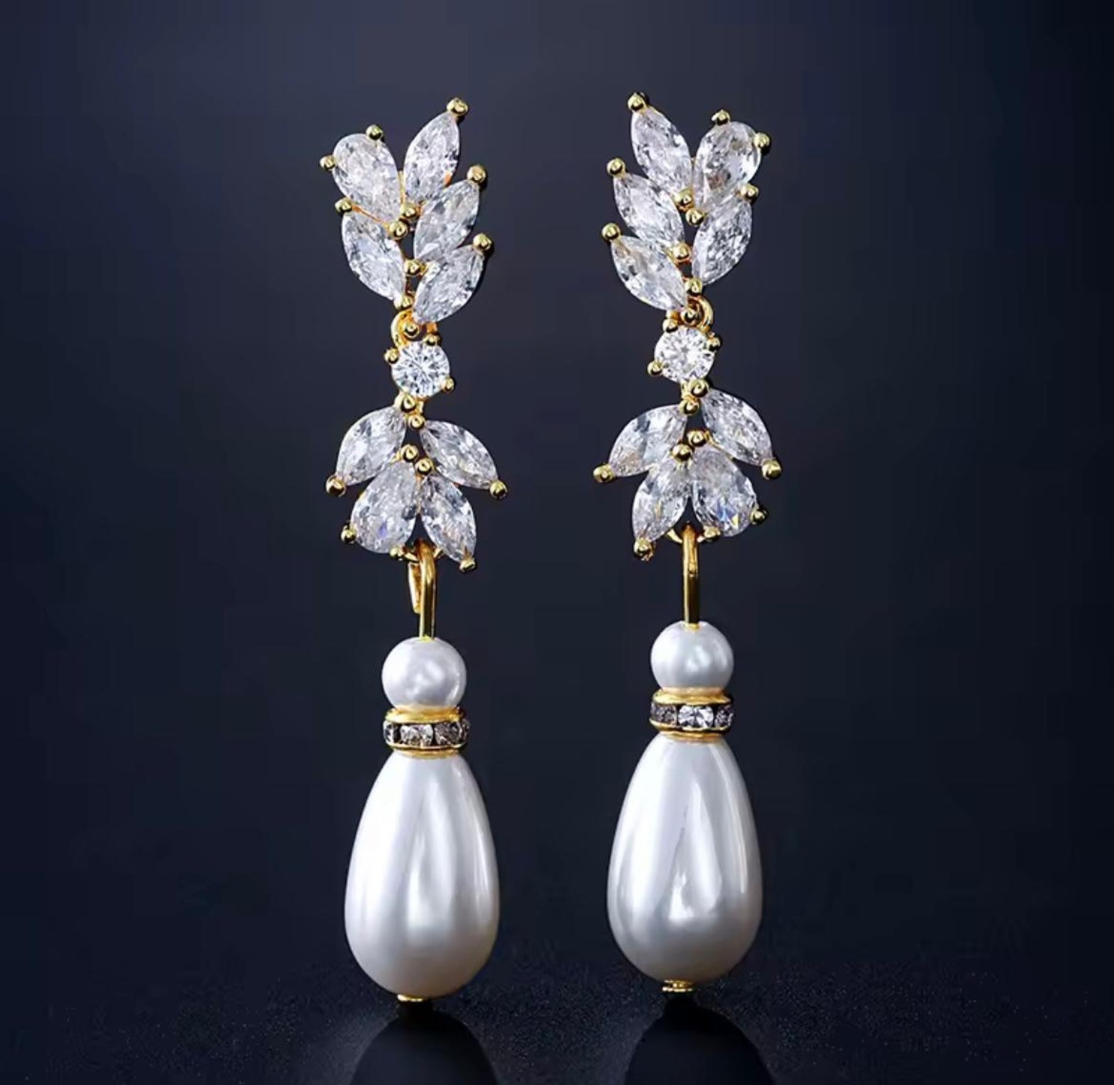 Baroque Vine Pearl Drops image