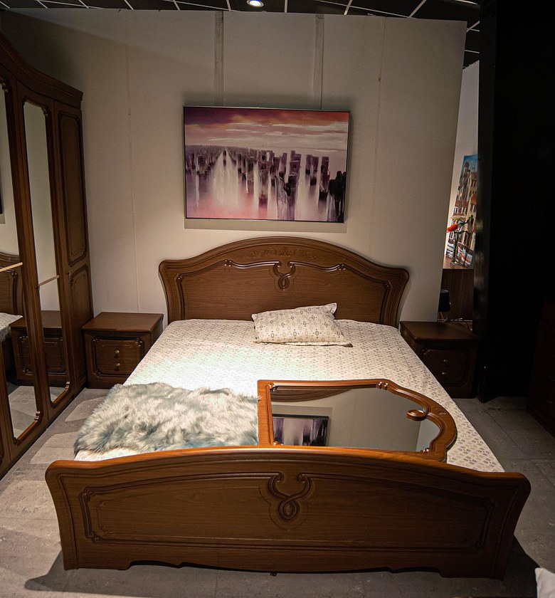 BED 180X200CM +2 NIGHT STANDS image