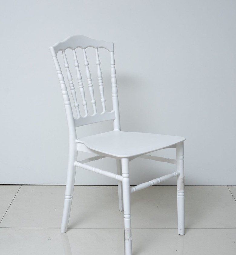 CHAIR CLR WHITE Ref :1720 image