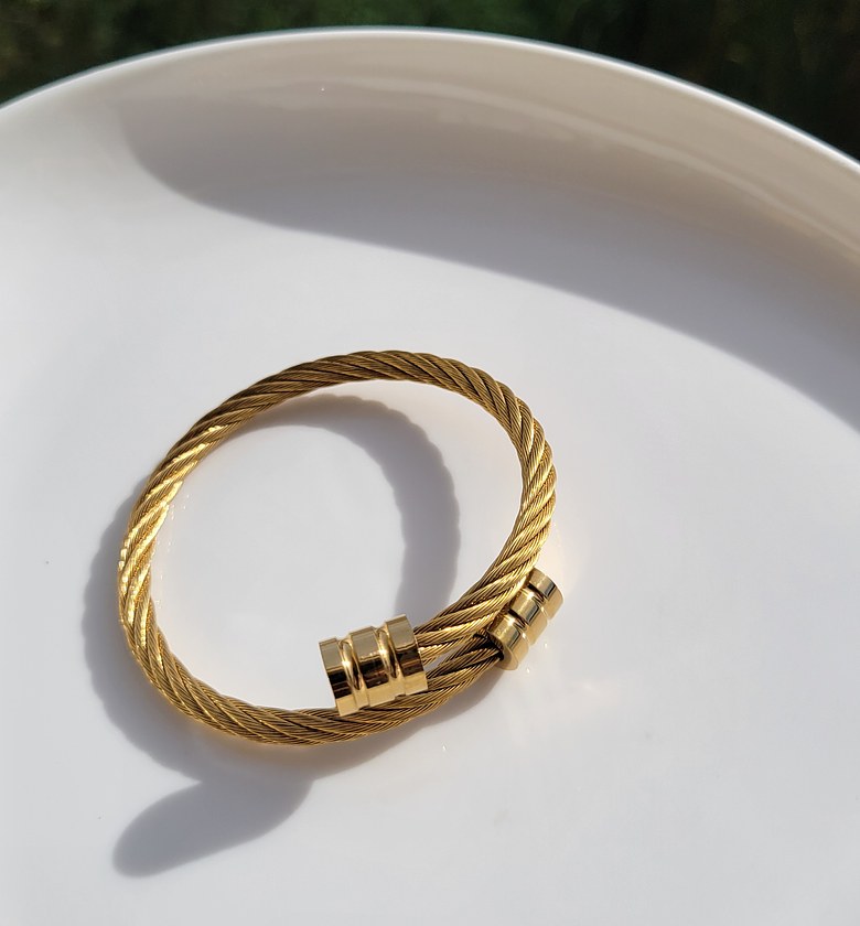 Unisex bangle  image