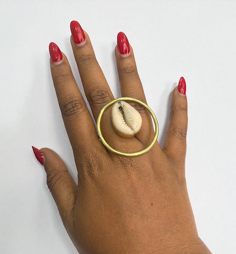 Wanjiku Shell  Ring image