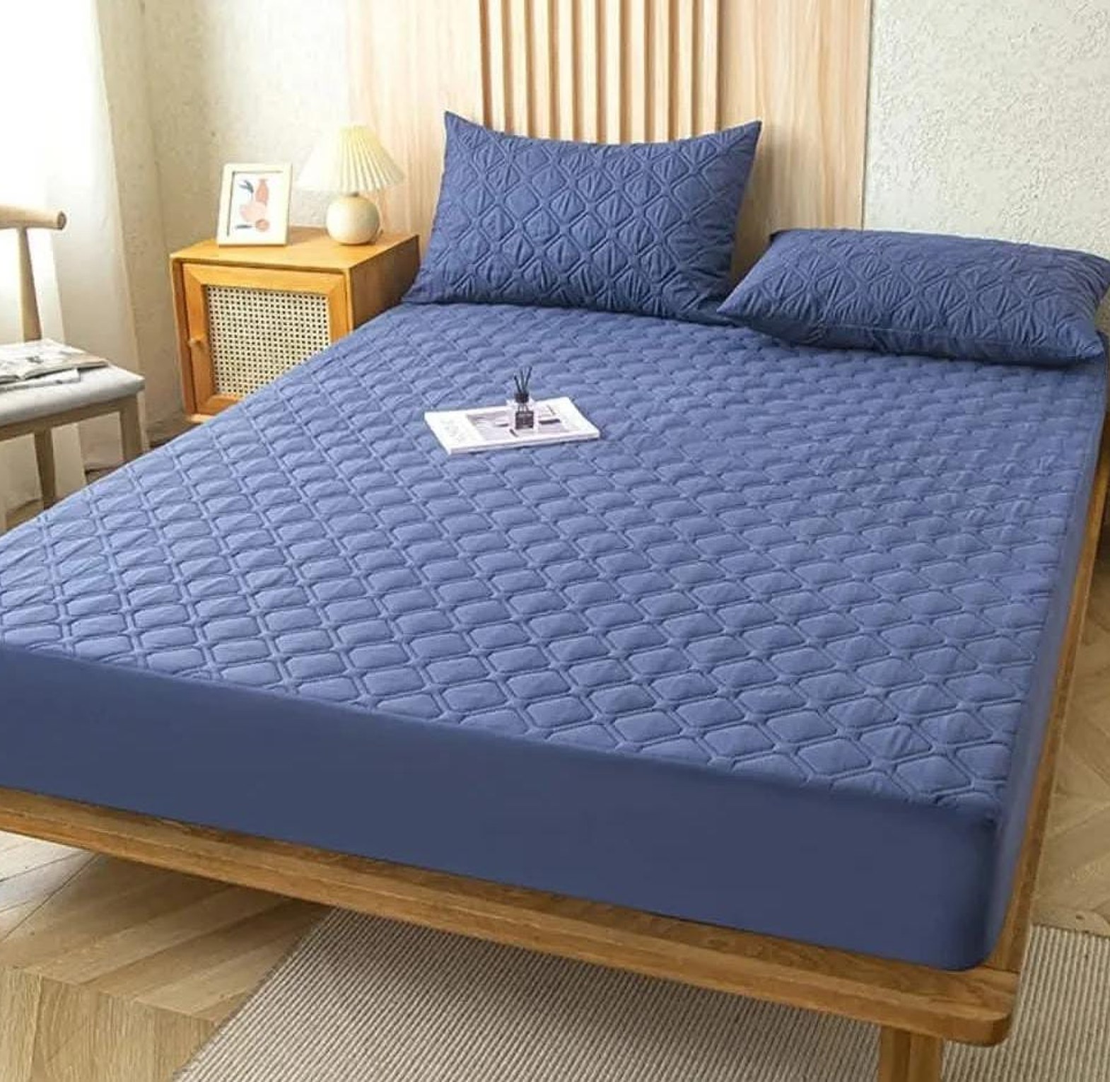 Waterproof Mattress Protector image
