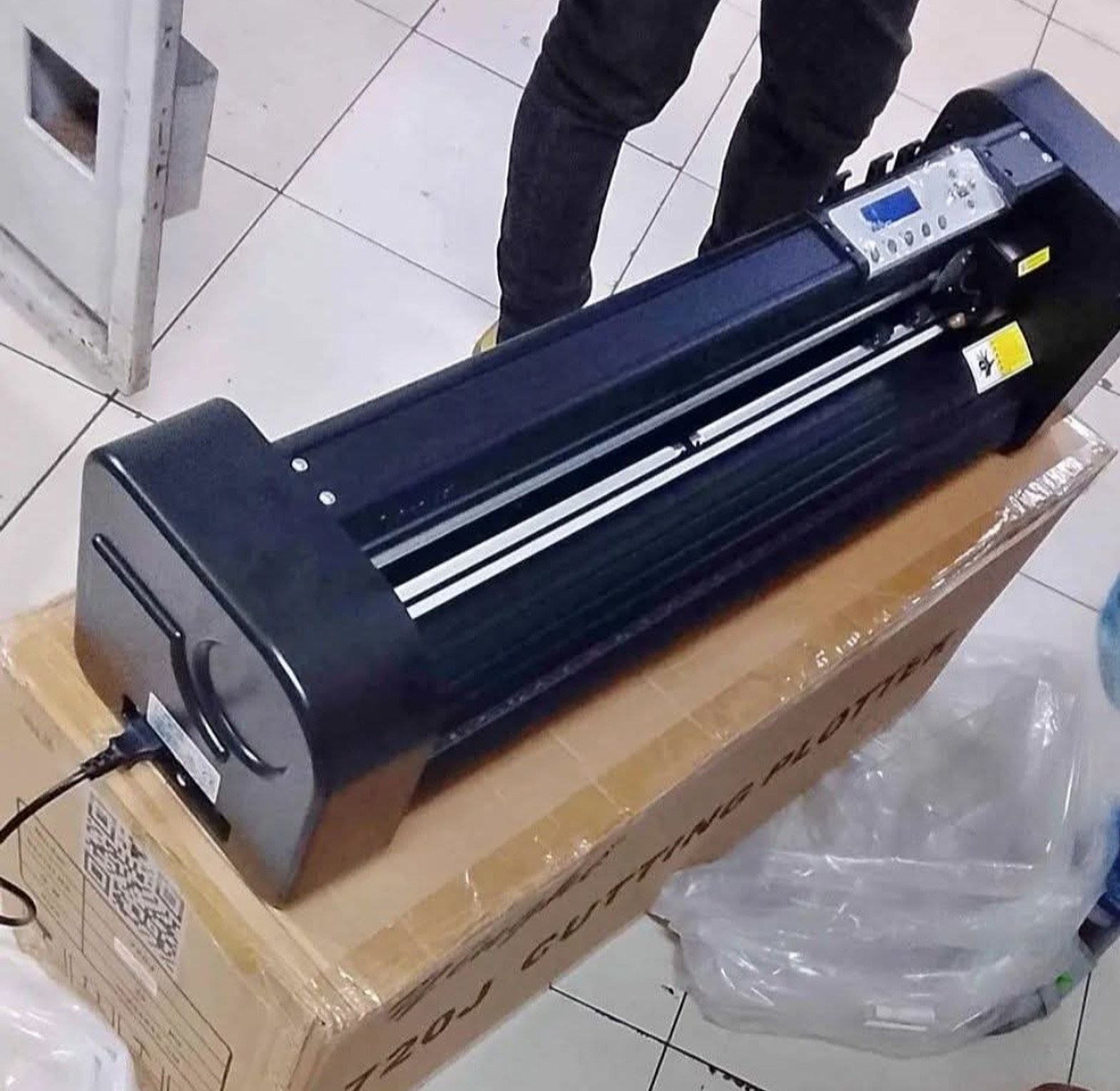Plotter vinyl cutter 2ft  image