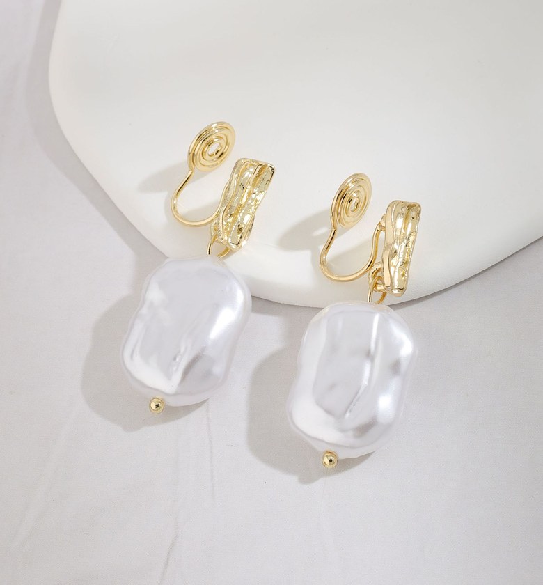  Clip-On Earrings 002 image