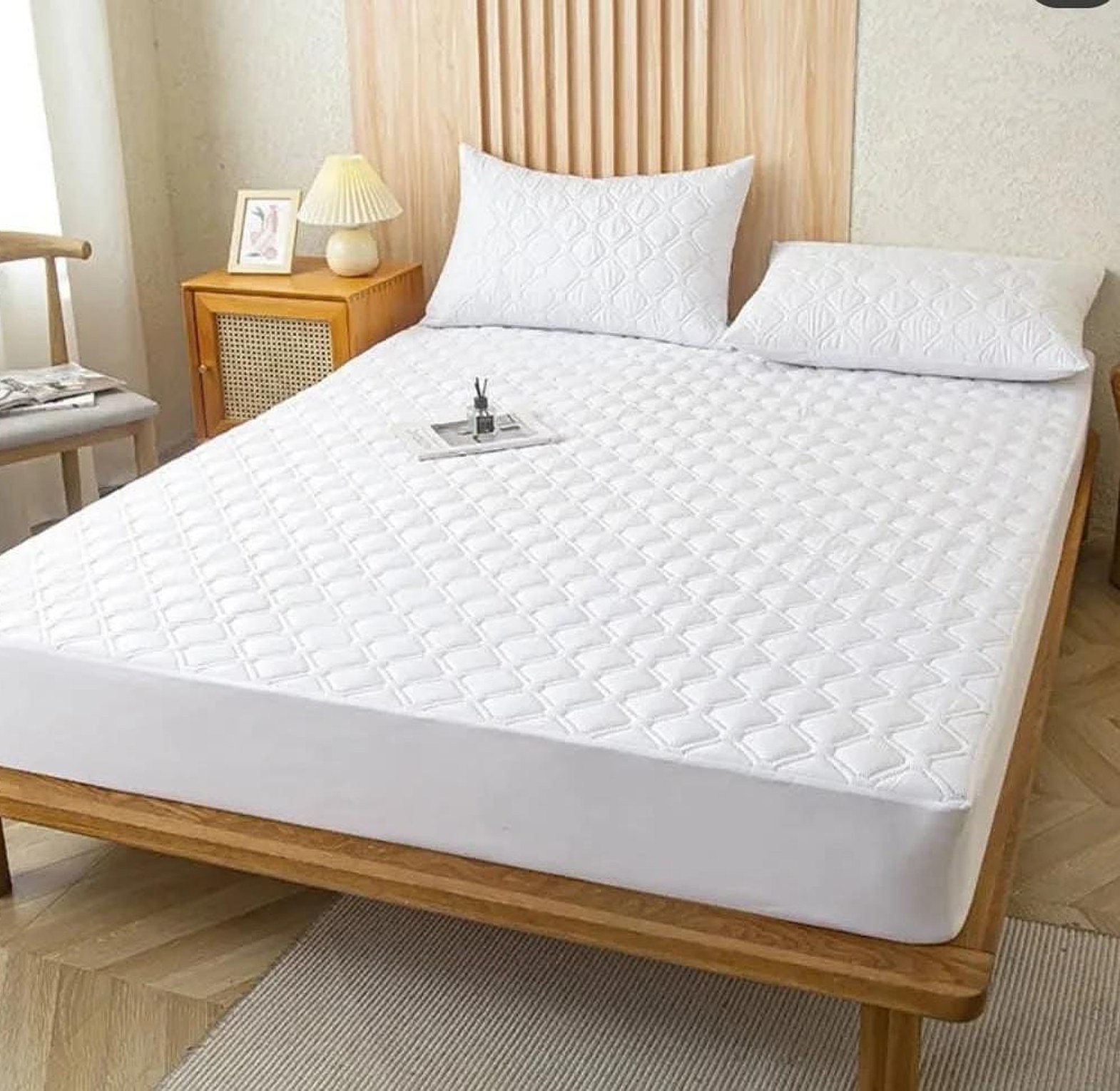 Waterproof Mattress Protector image