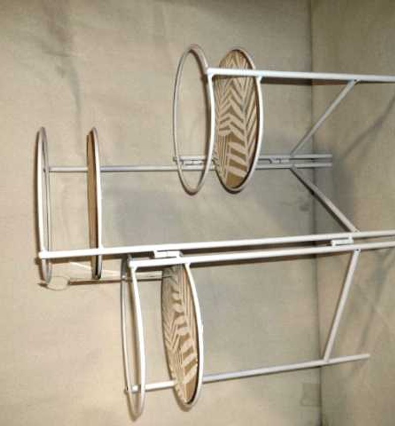 FLOWERPOT HOLDER, METAL W image
