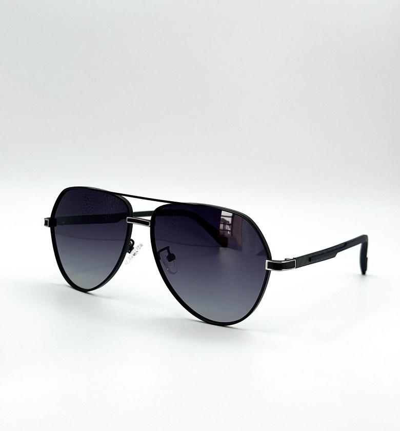 Matte Black Metal Frame Aviator Sunglasses image