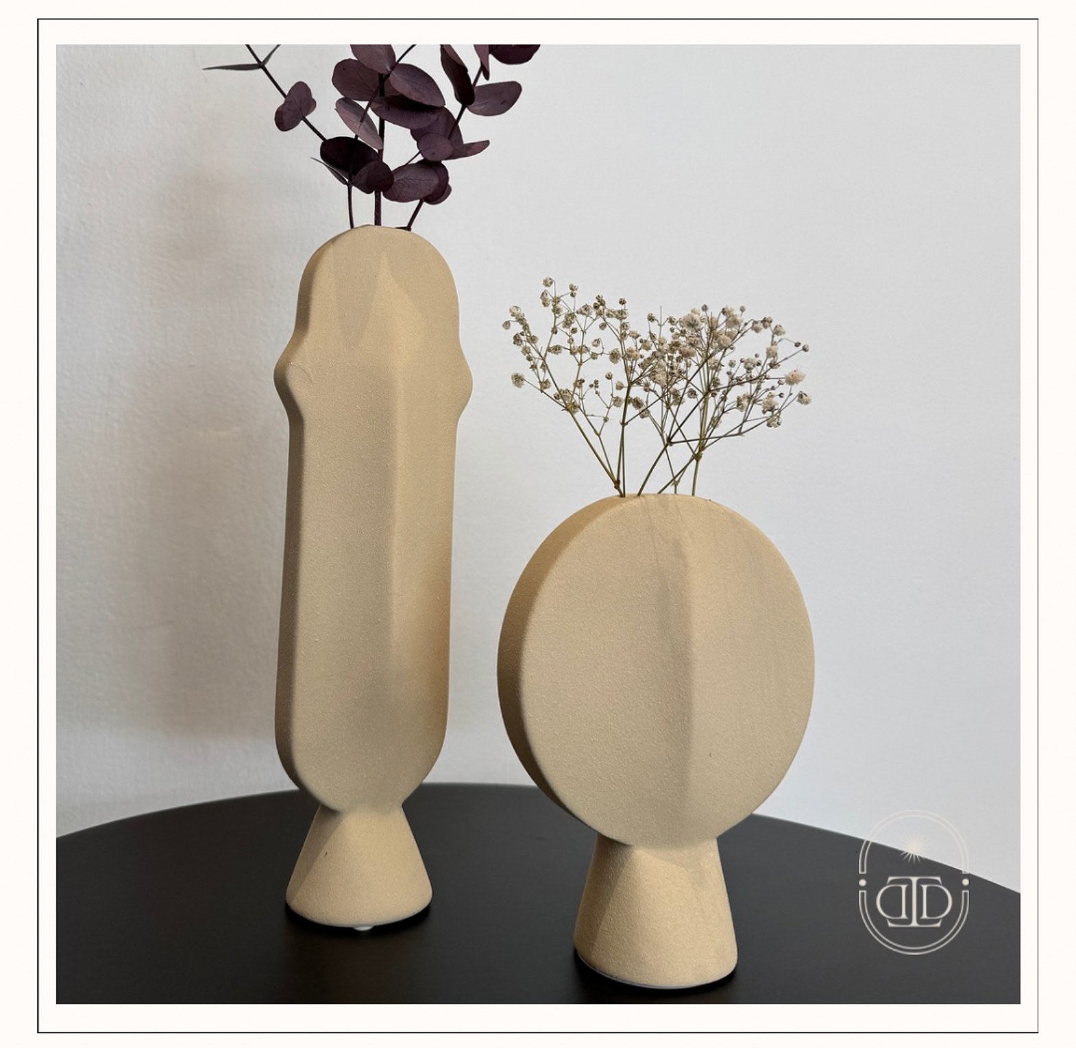 2 piece textured abstract flower vase in sand image