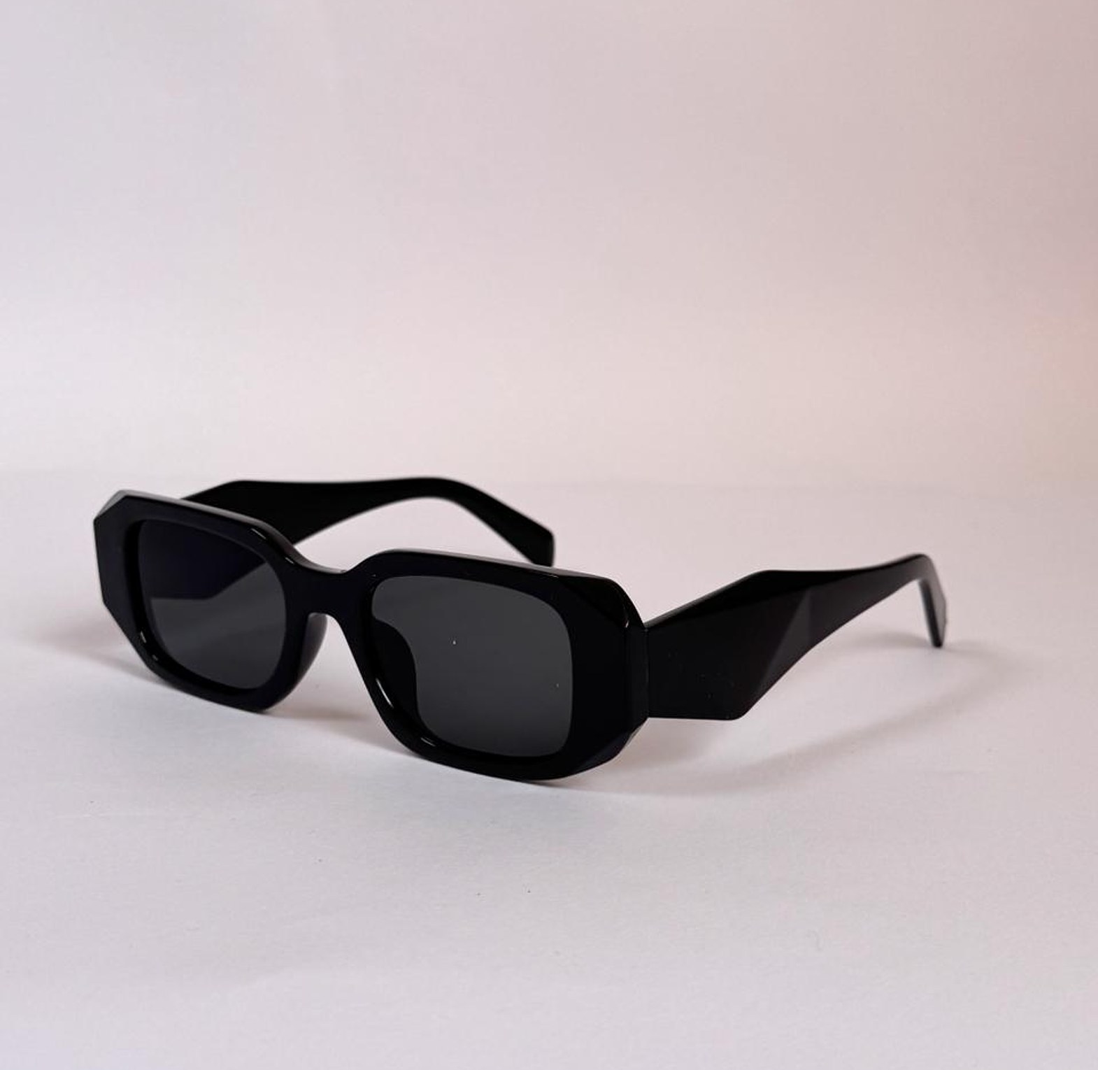 Phantom Black image