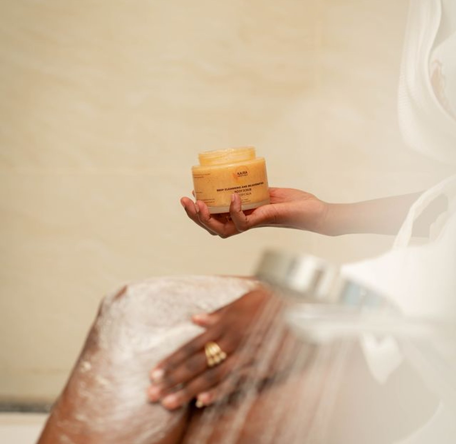 TROPICALIA BODY SCRUB image