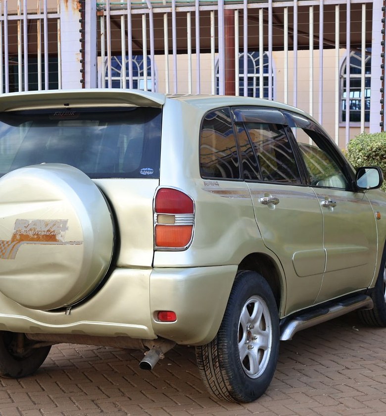 Toyota Rav4 KBJ, YOM 2002 Model,  Automatic image