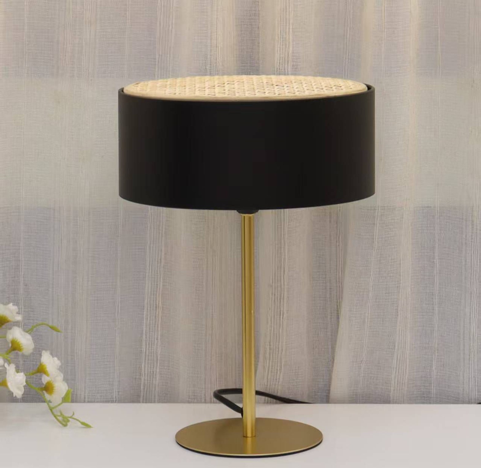 Bedside,Table lamp image