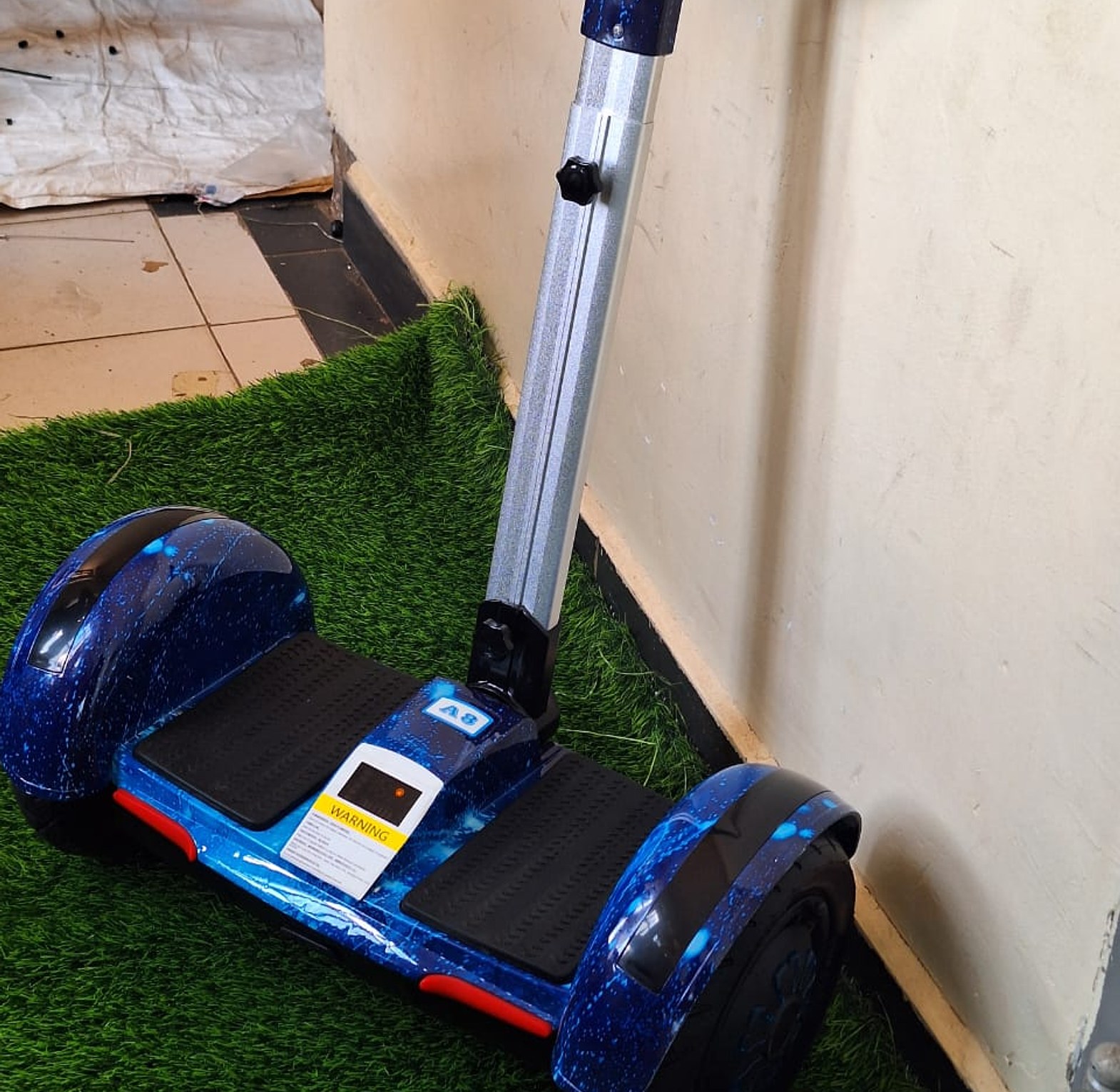 10.5inch Hoverboard. Smart Balance A8 self-balancing electric scooter/  hoverboard With A central handle for steering and balance.  image