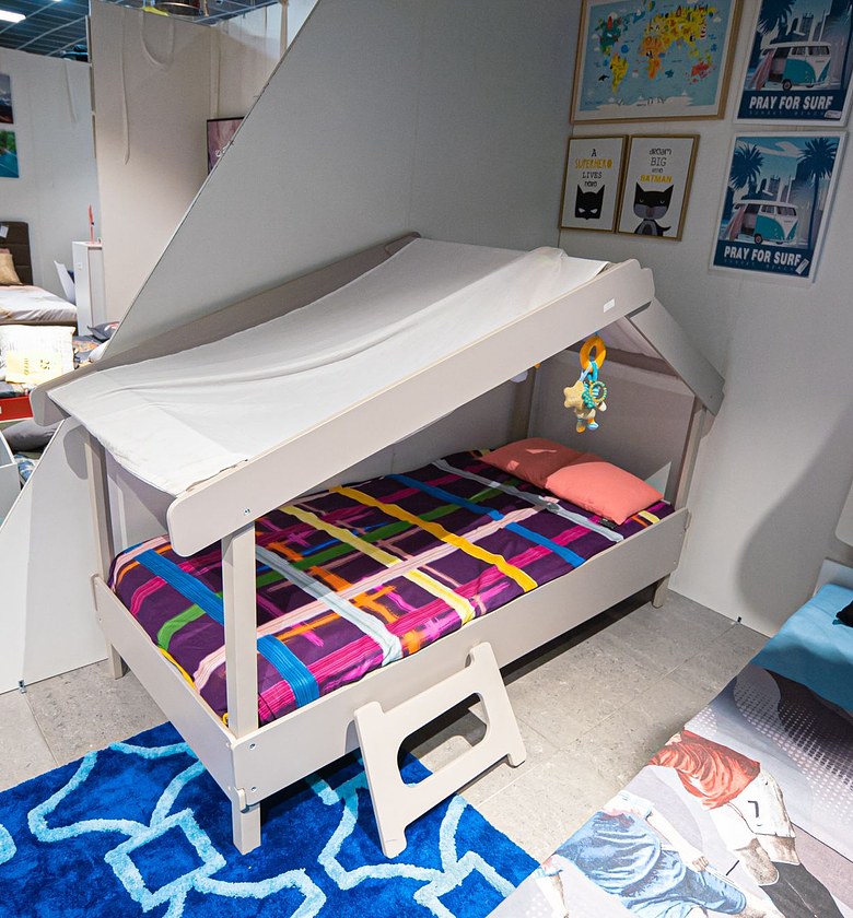 BED 90X200CM BOXSPRING INCLUDED image