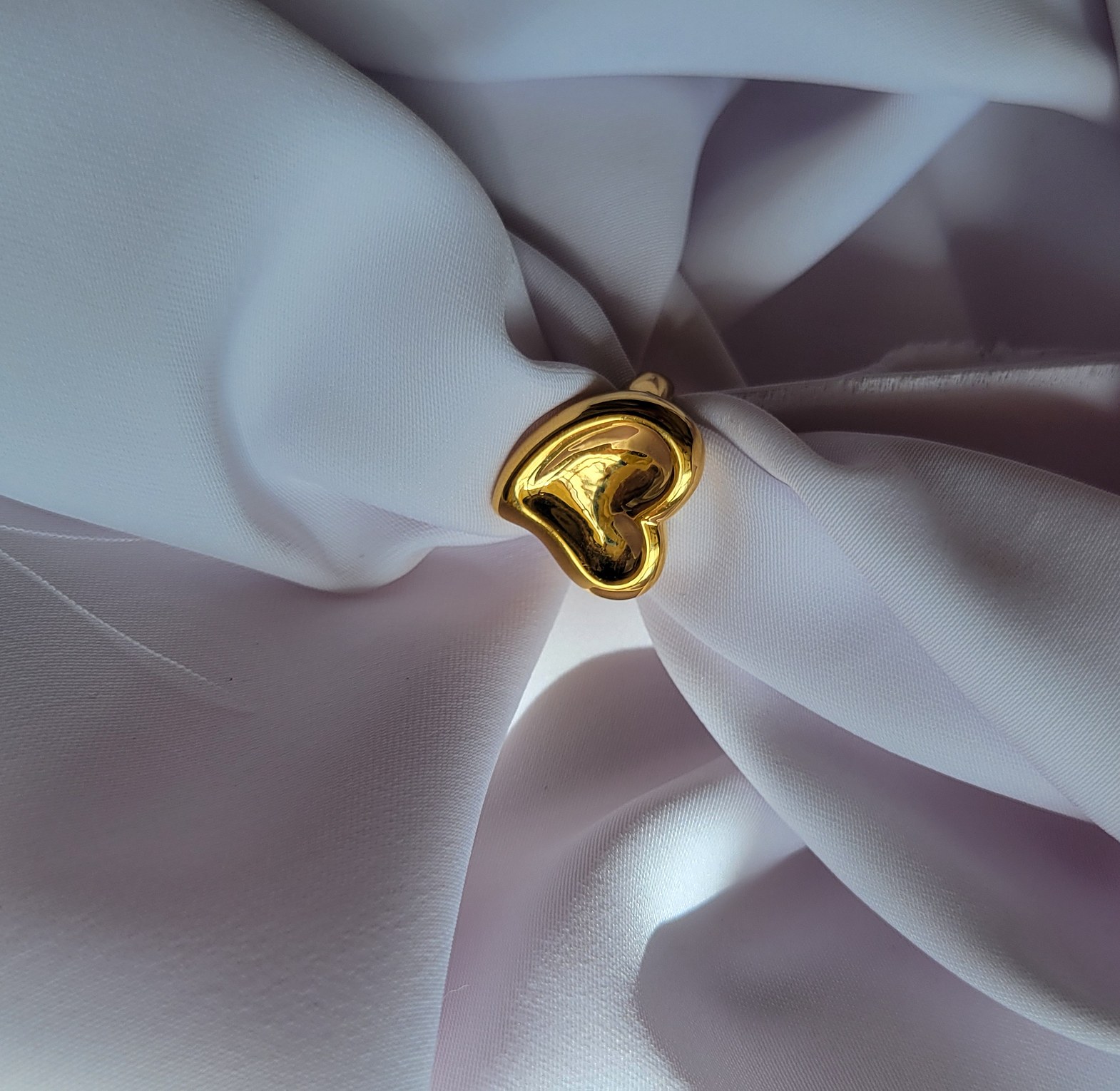 Loveheart chunky ring  image