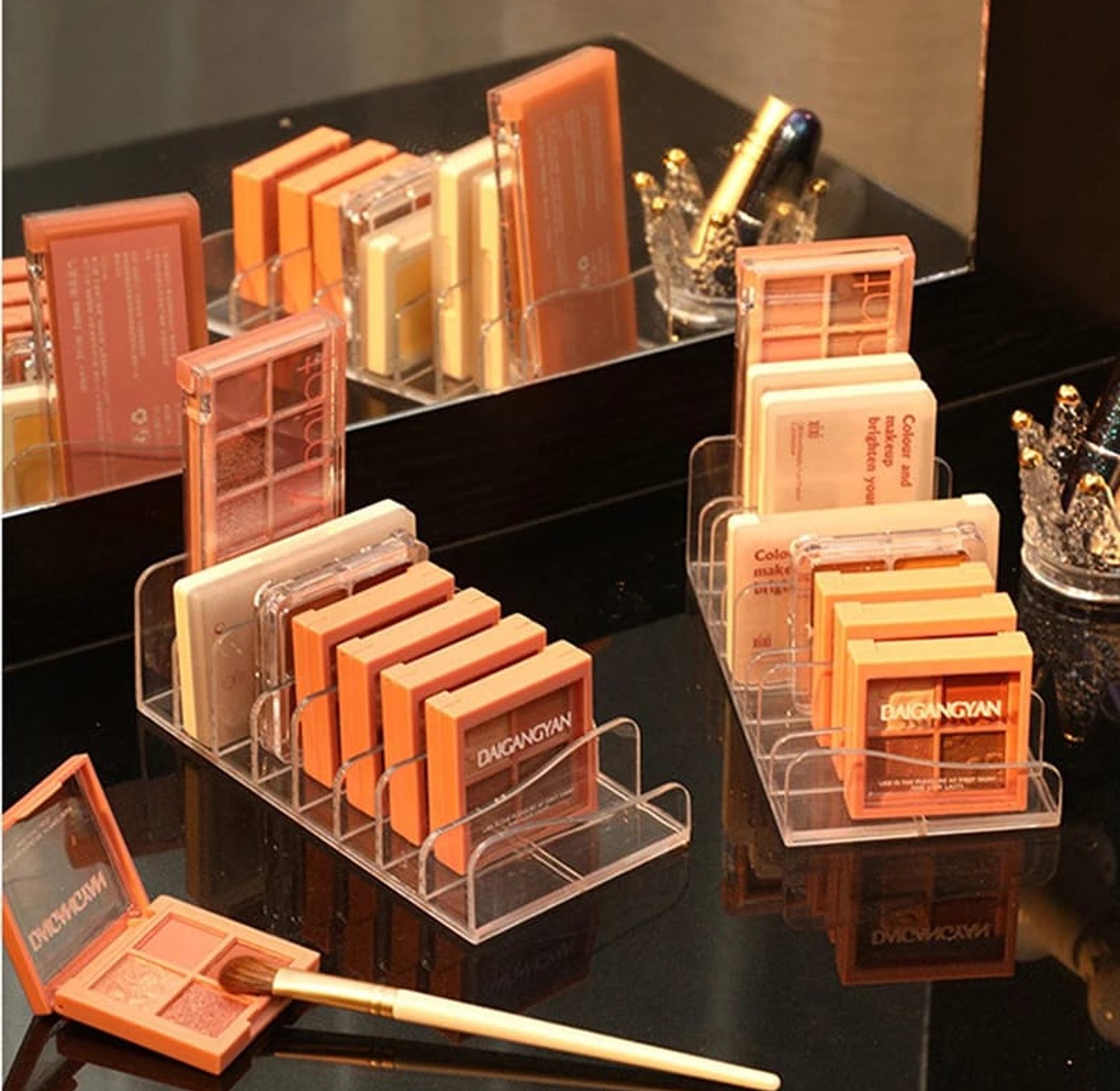 Acrylic Compact Eyeshadow Palette Organizer  image