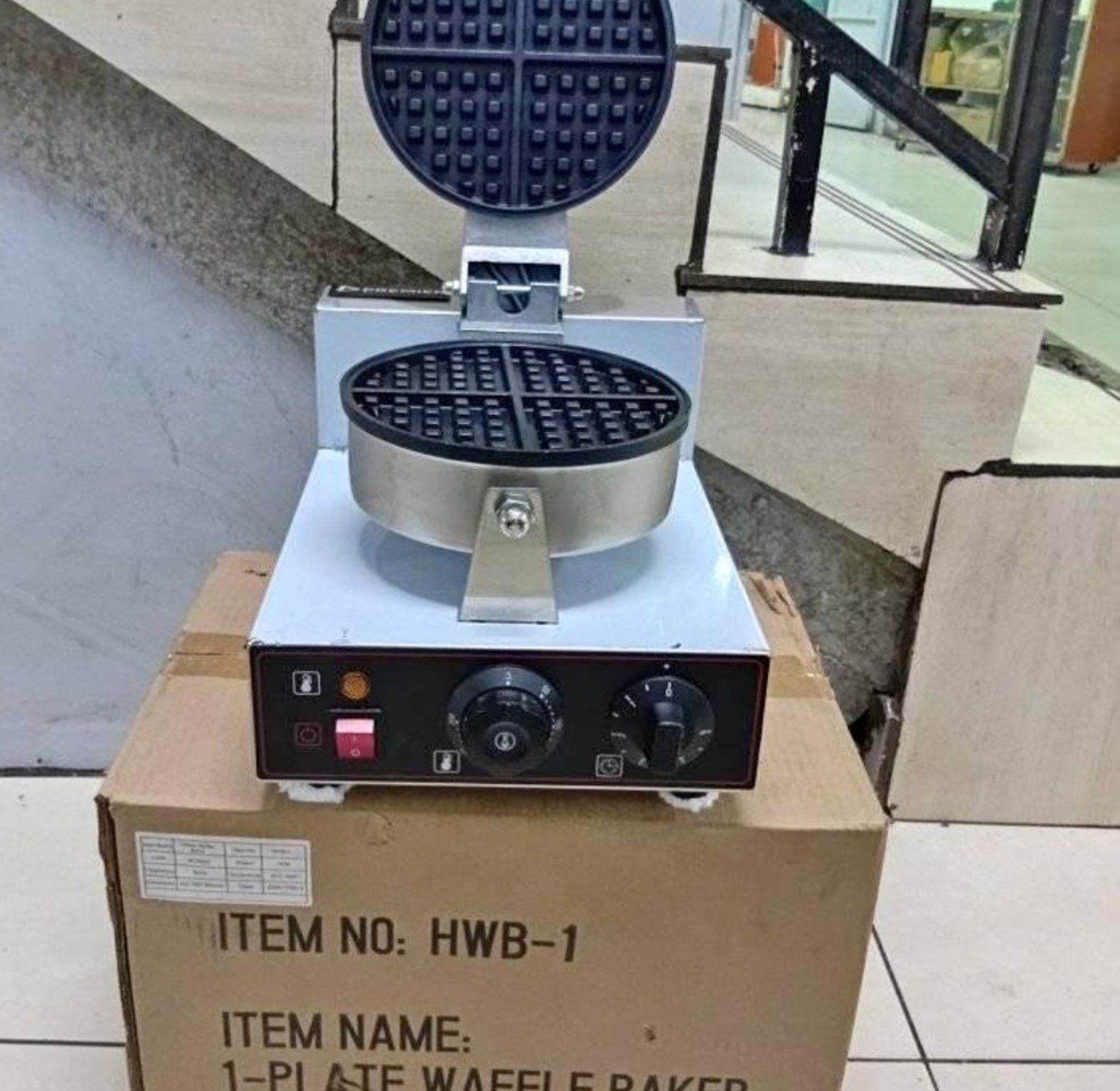 Single waffle baker image