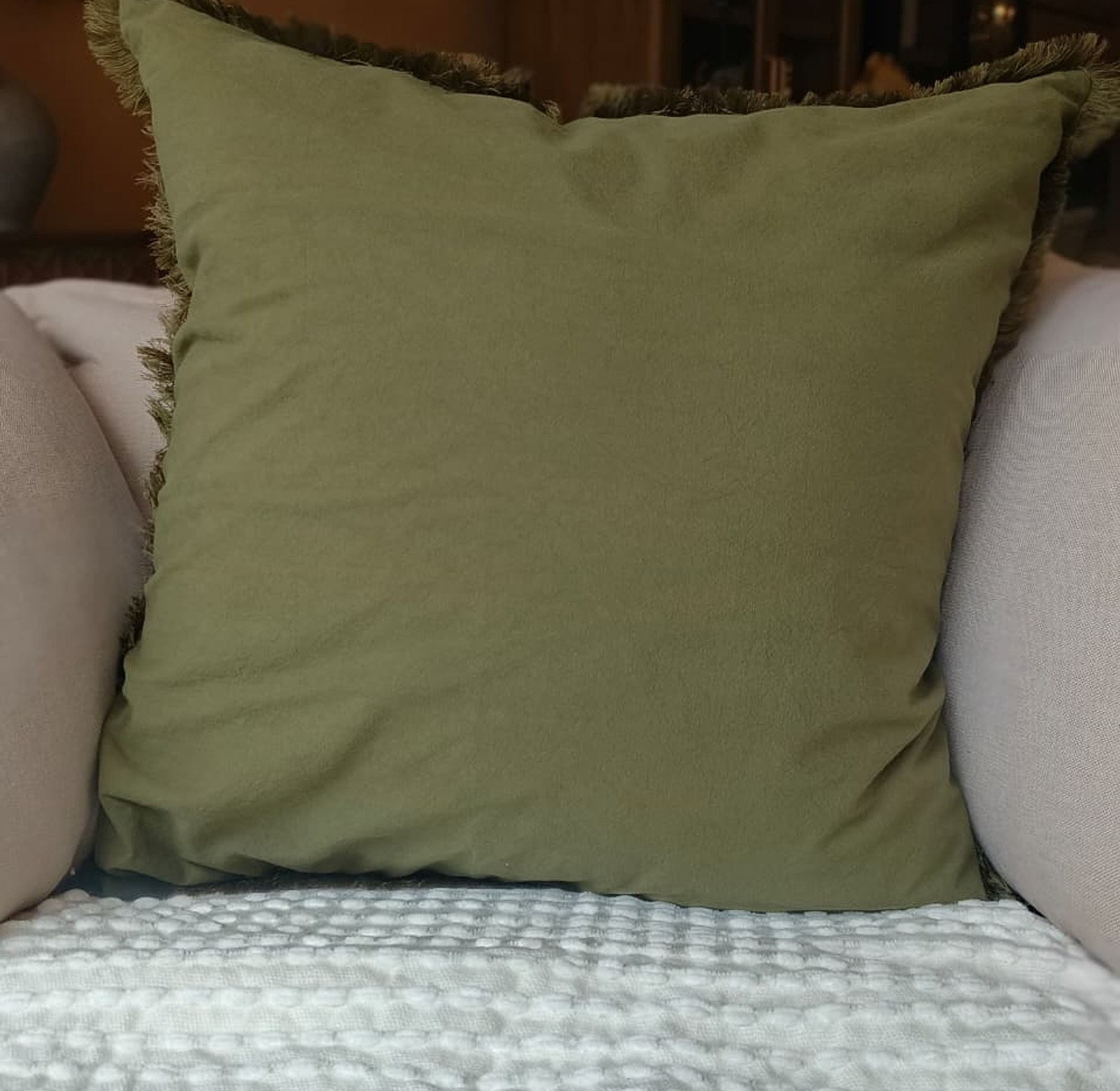 Linen ruffle pillows 60*60 image