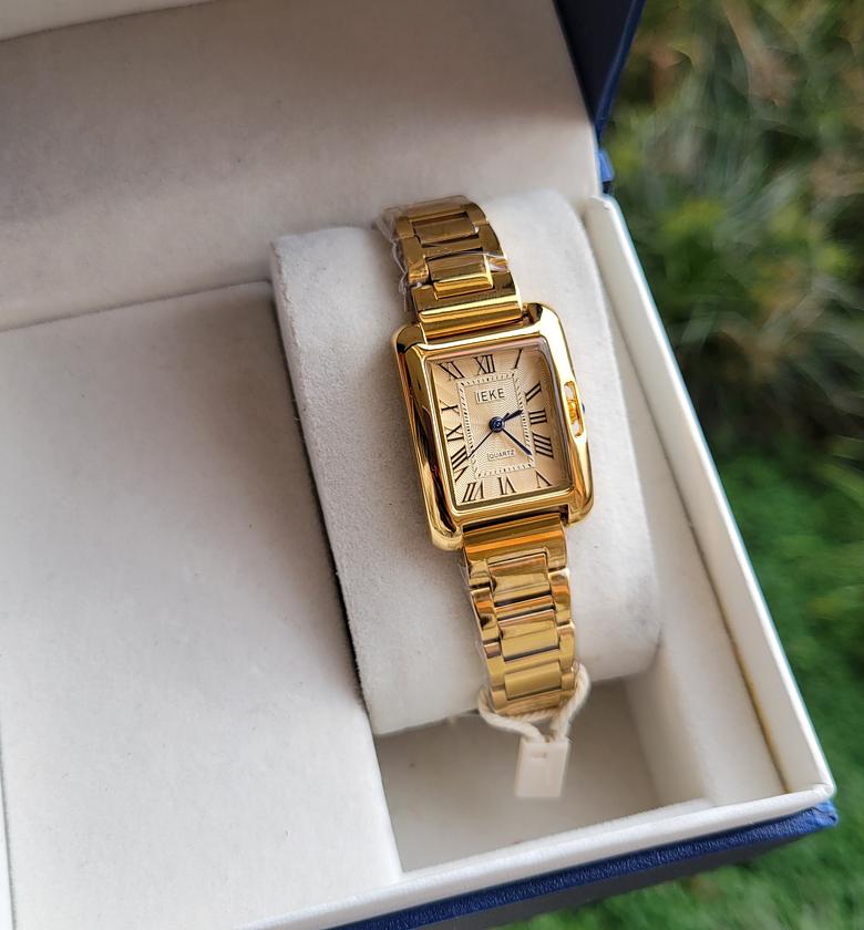 Classic watch image