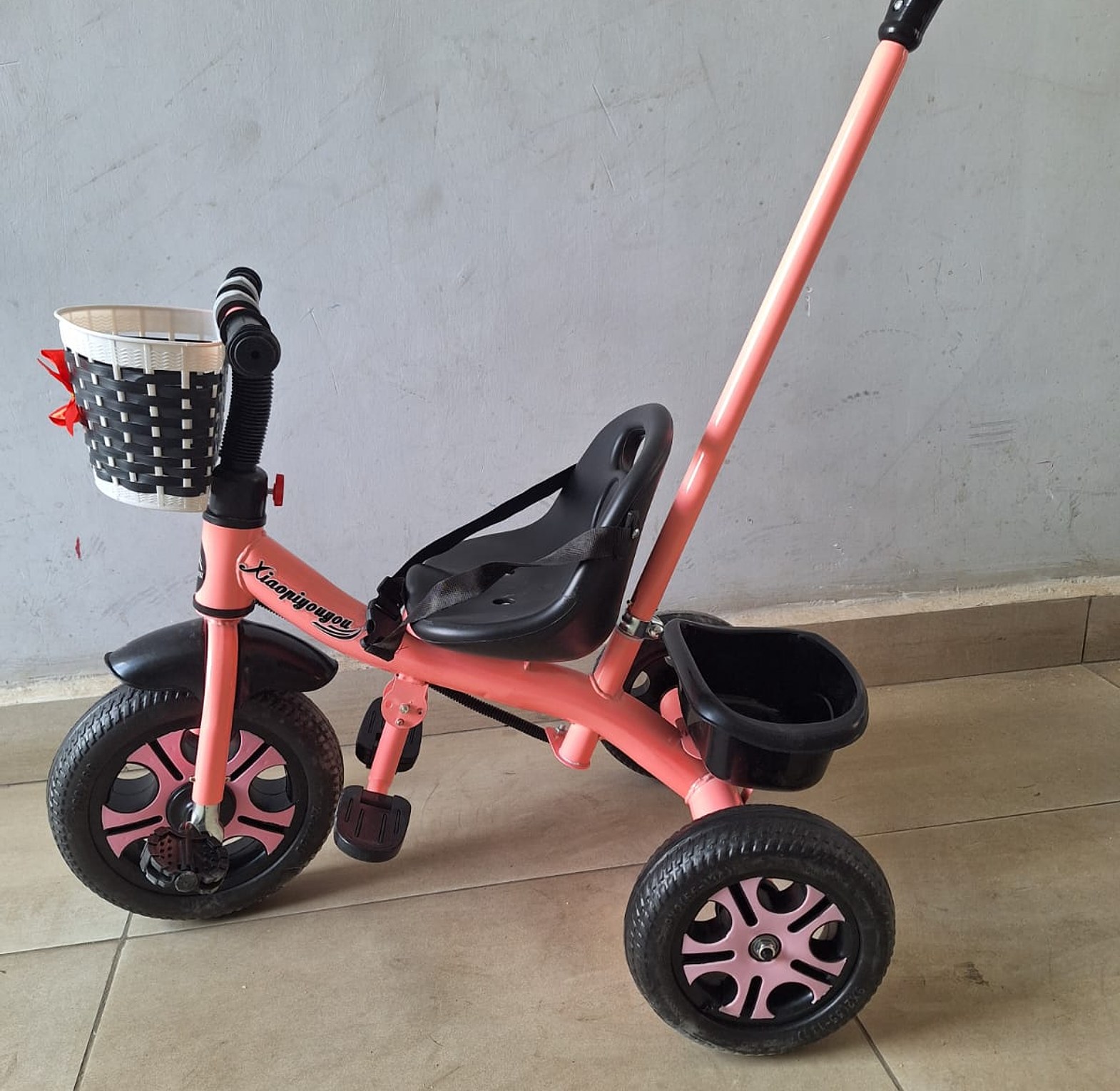 Kids Tricycle. Tricycle With Push Handle. IDEAL GIFT image
