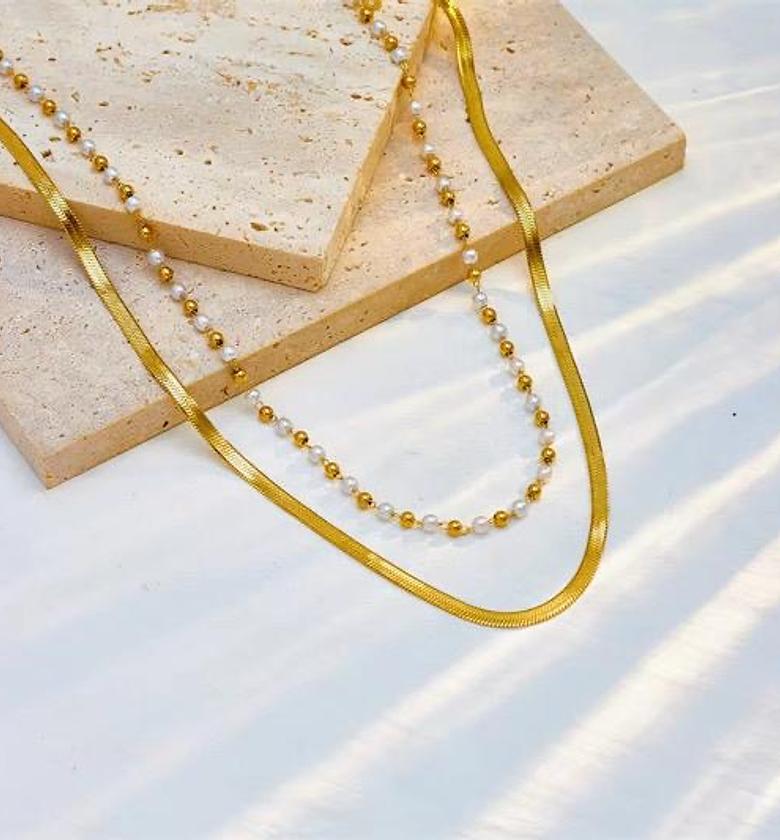 Flat Pearl Layered Necklace  image