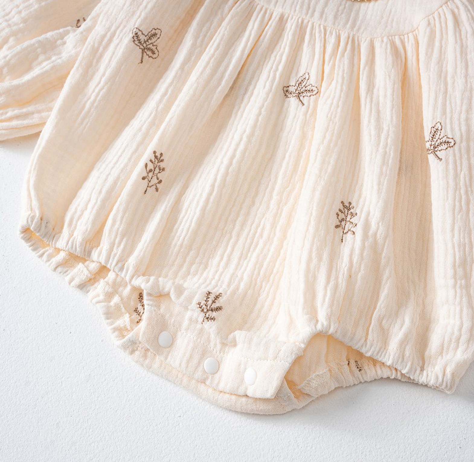 Ivory Sprig Muslin Romper Set (with Hat) image