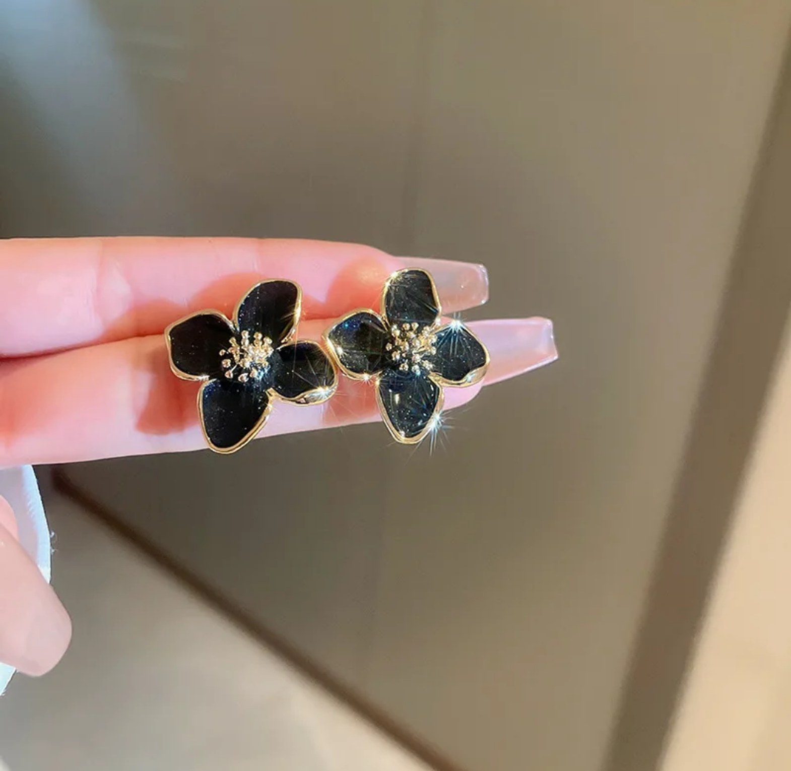 Black flower earrings  image
