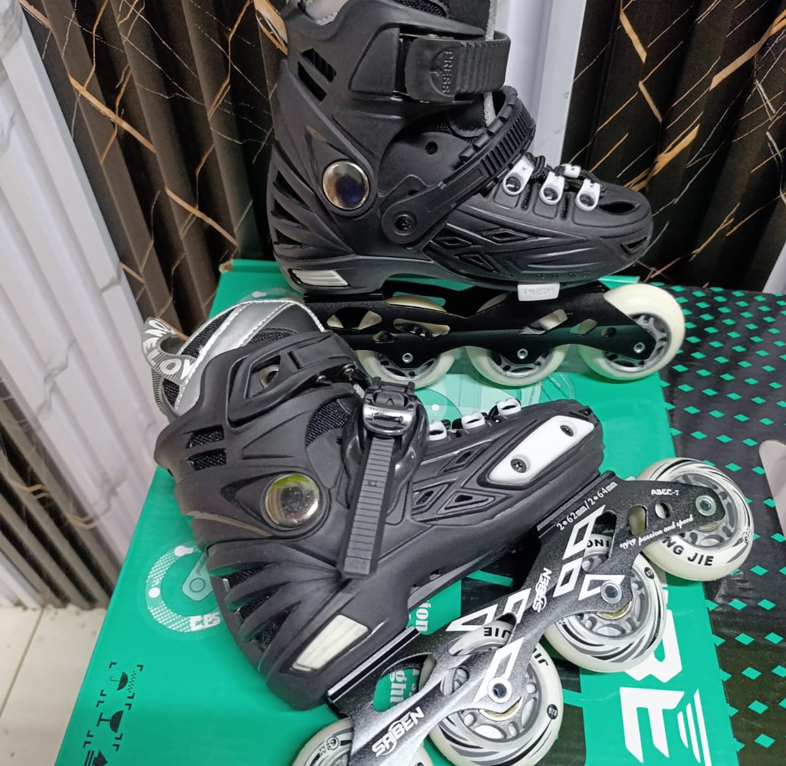 Hard Boots Skates Coach Recommended  Rubber Wheels Superb Quality image