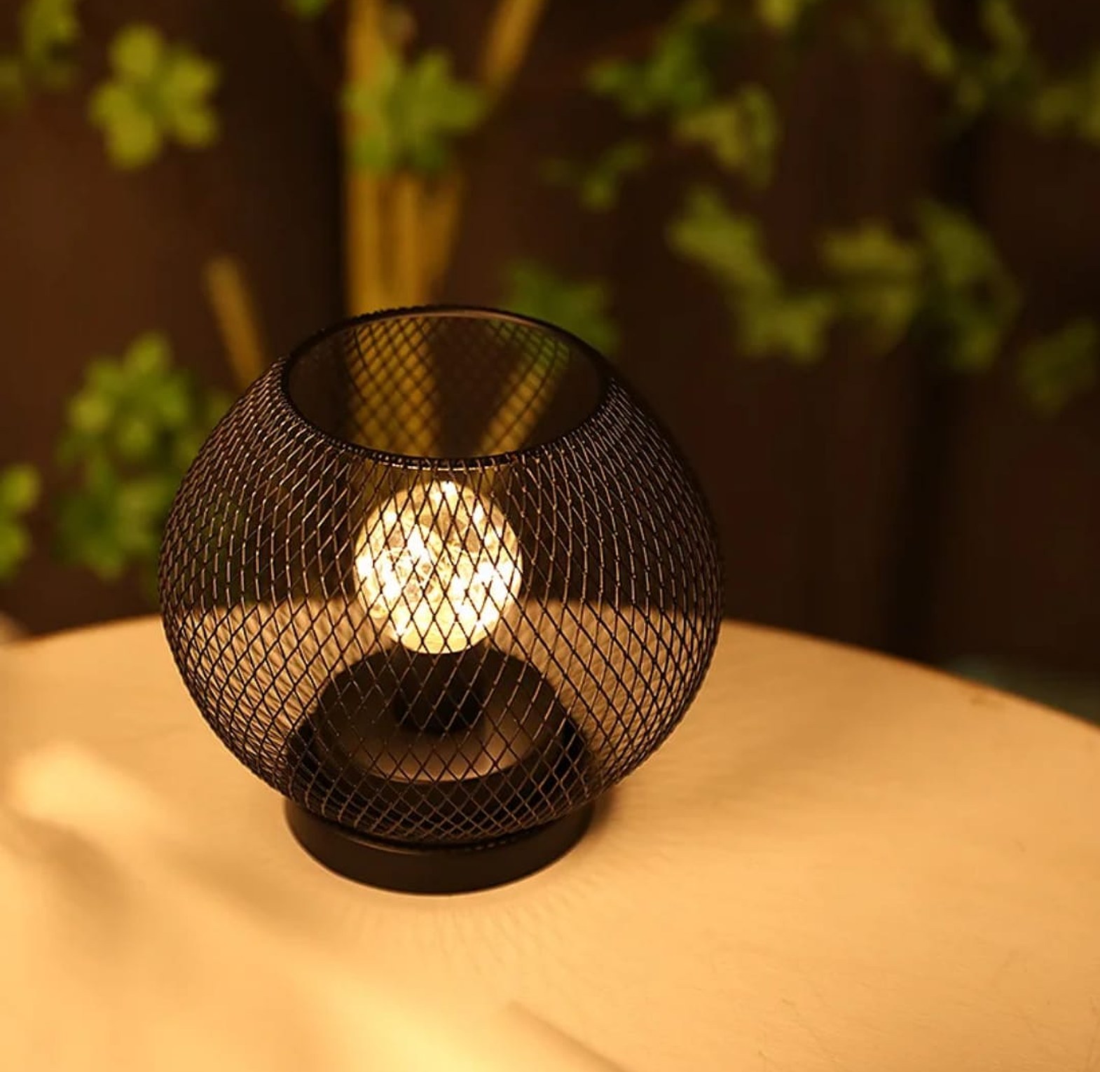 Decorative LED Iron Table Lamp image