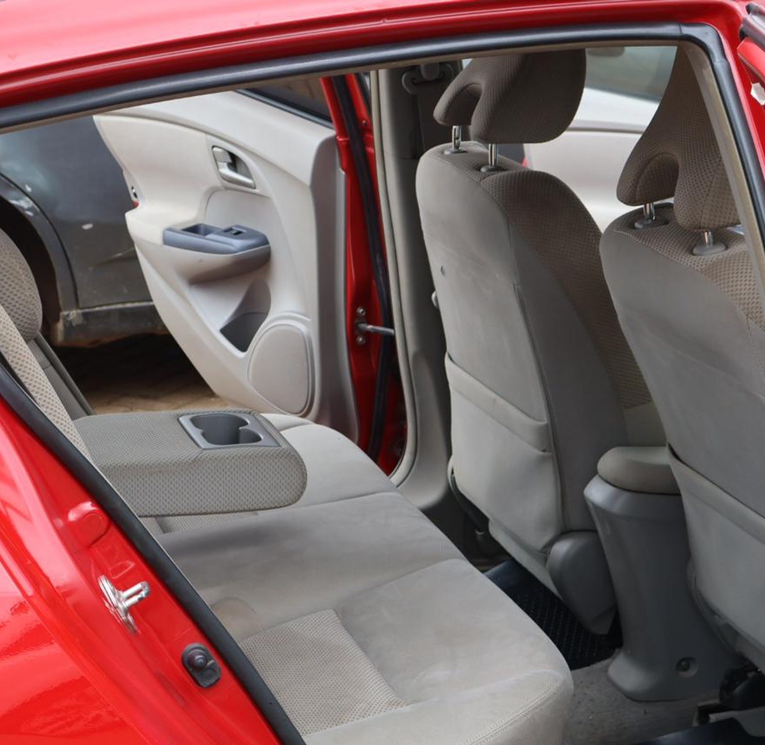 Clean Honda Insight KCN,YOM 2010 Model, Automatic, Rating 1300cc image