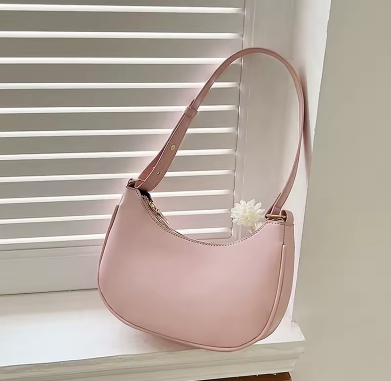 The Girlies shoulder bag image