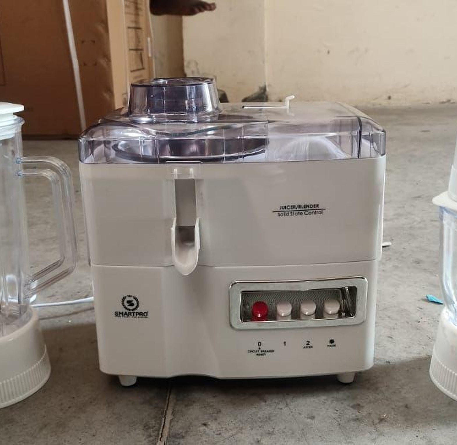 Smart Pro 4 IN 1 JUICER BLENDER CHOPPER AND GRINDER NEW 500W image
