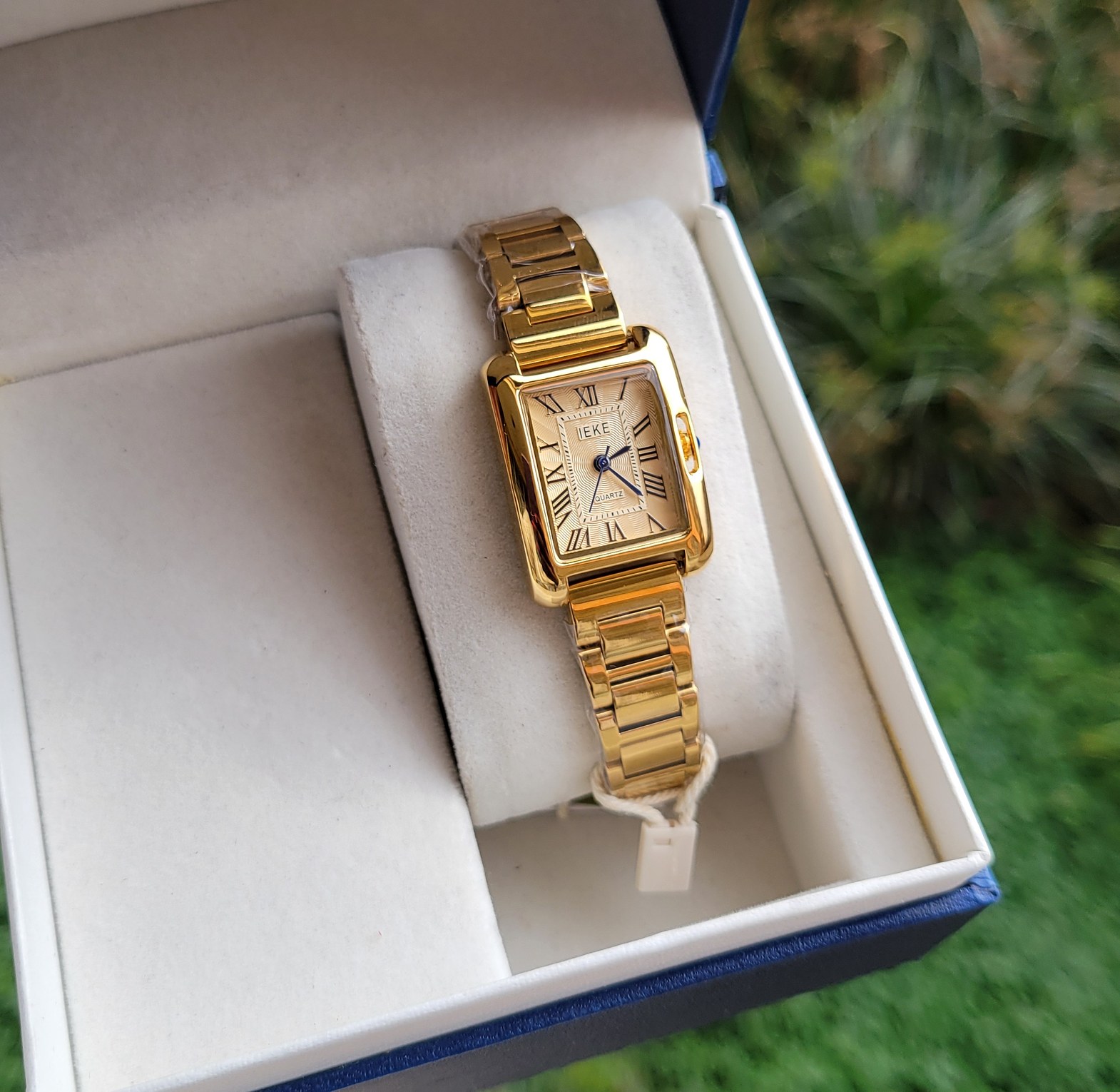 Classic watch image