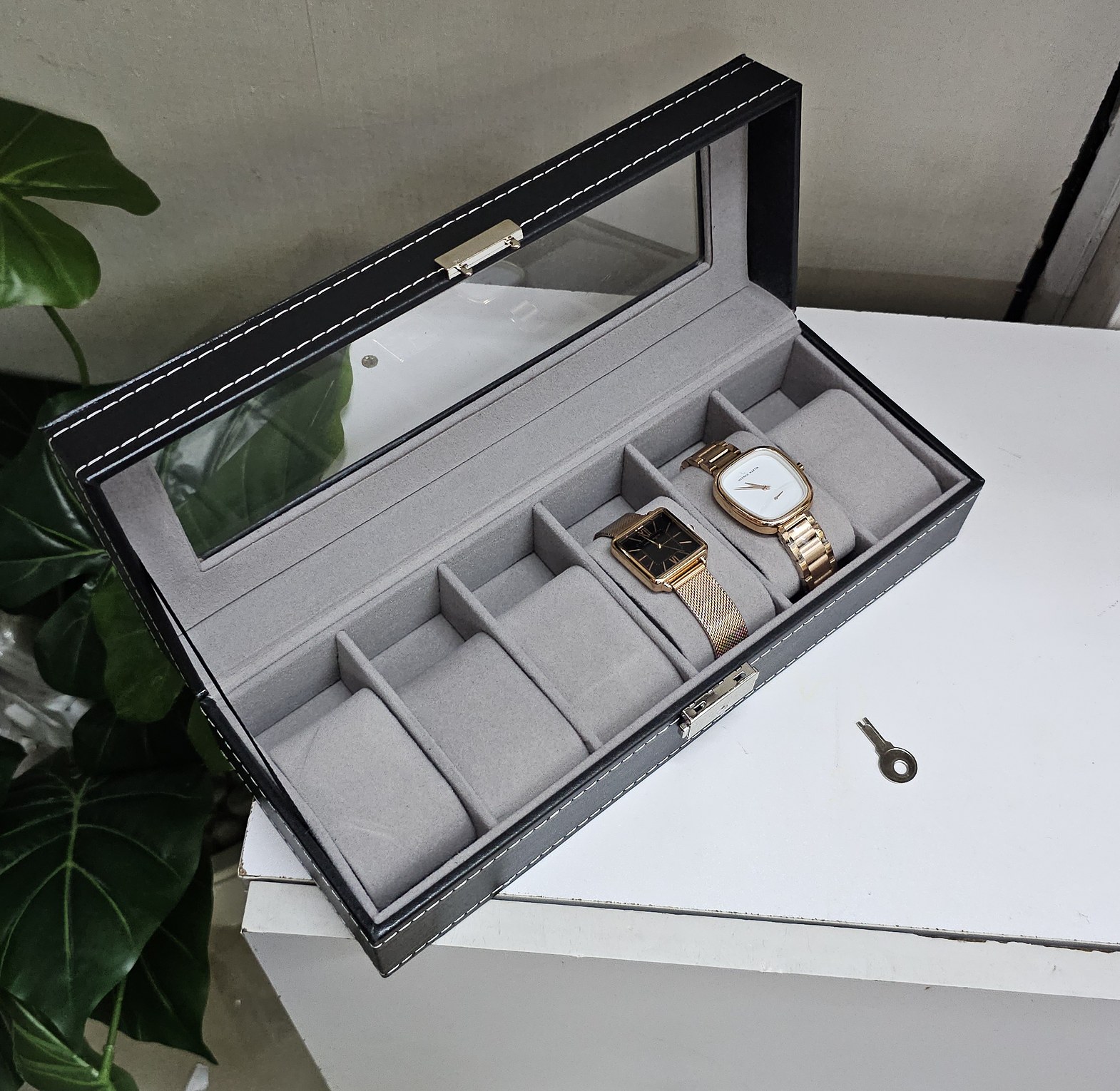 Watch organizer  image