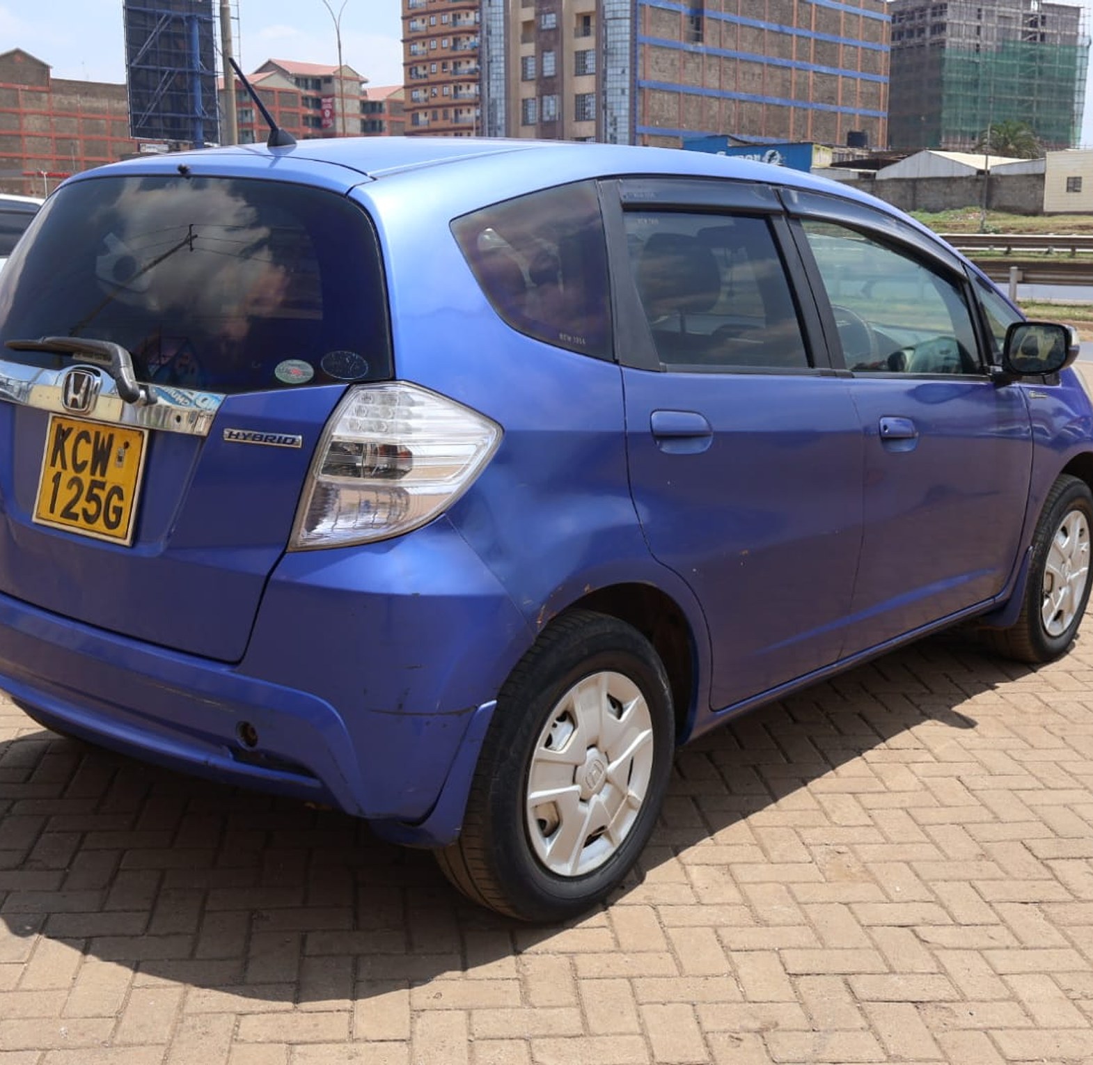Fit Hybrid KCW, YOM 2013, Automatic, Rating 1300cc image