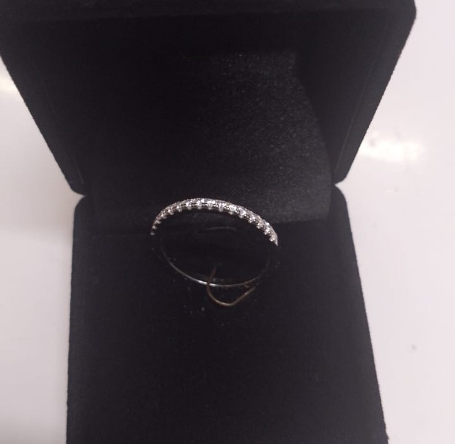 Square velvet ring/gift box  image