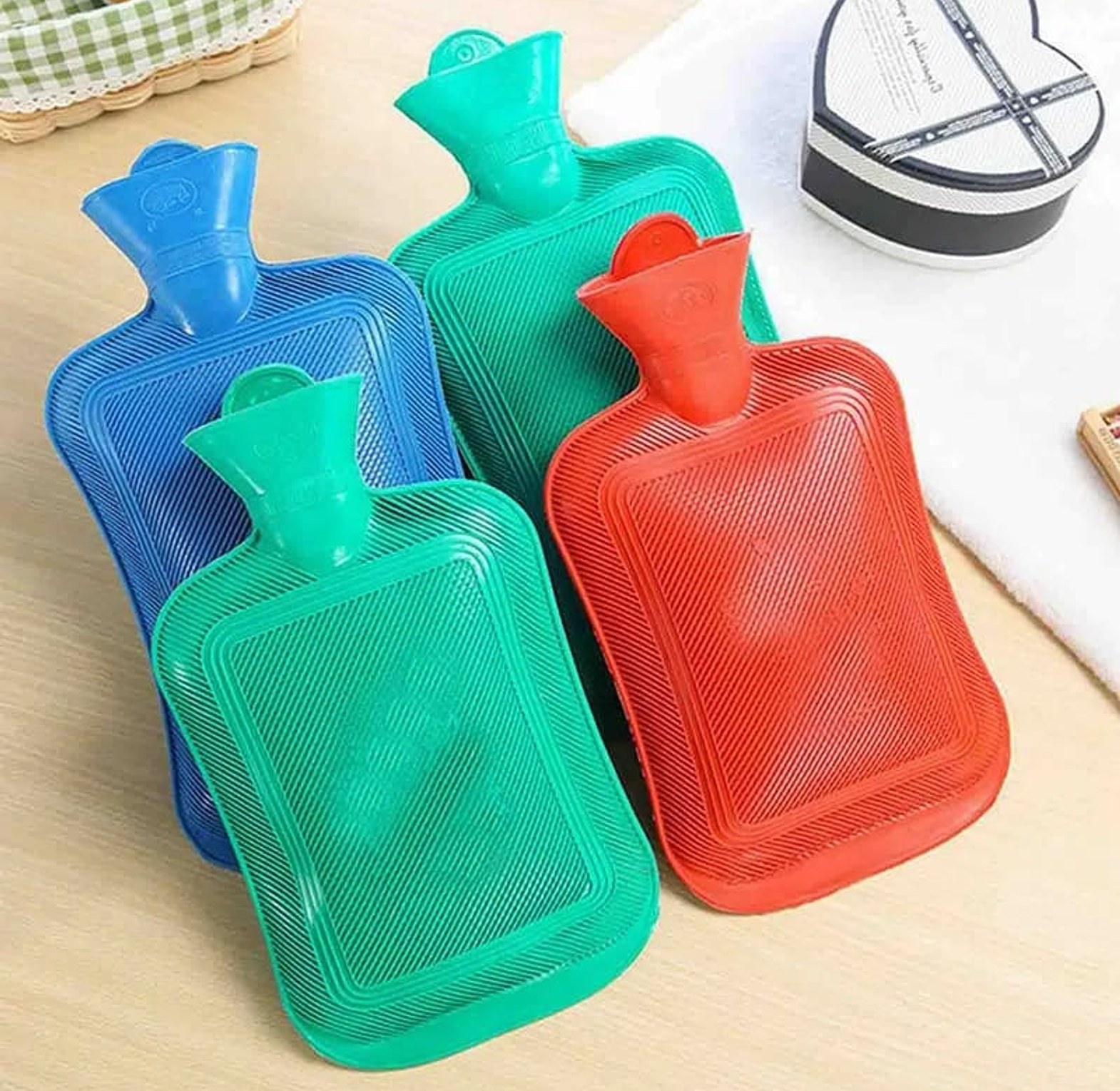 Portable Thickened Rubber Hot Water Bag with Ribbed Surface and Secure Leak-Proof Cover image