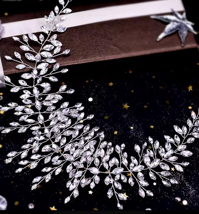 Eternity Willow Crystal Headpiece image