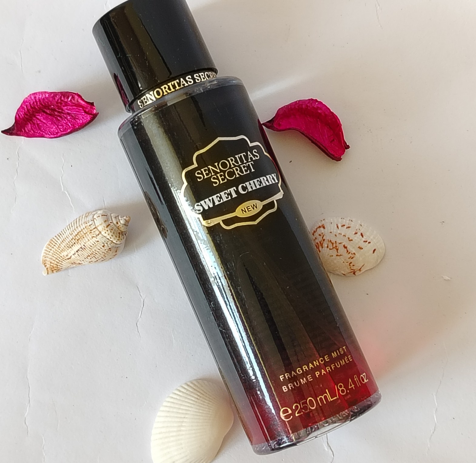 Senoritas Secret Cherry Elixir Body Mist  image