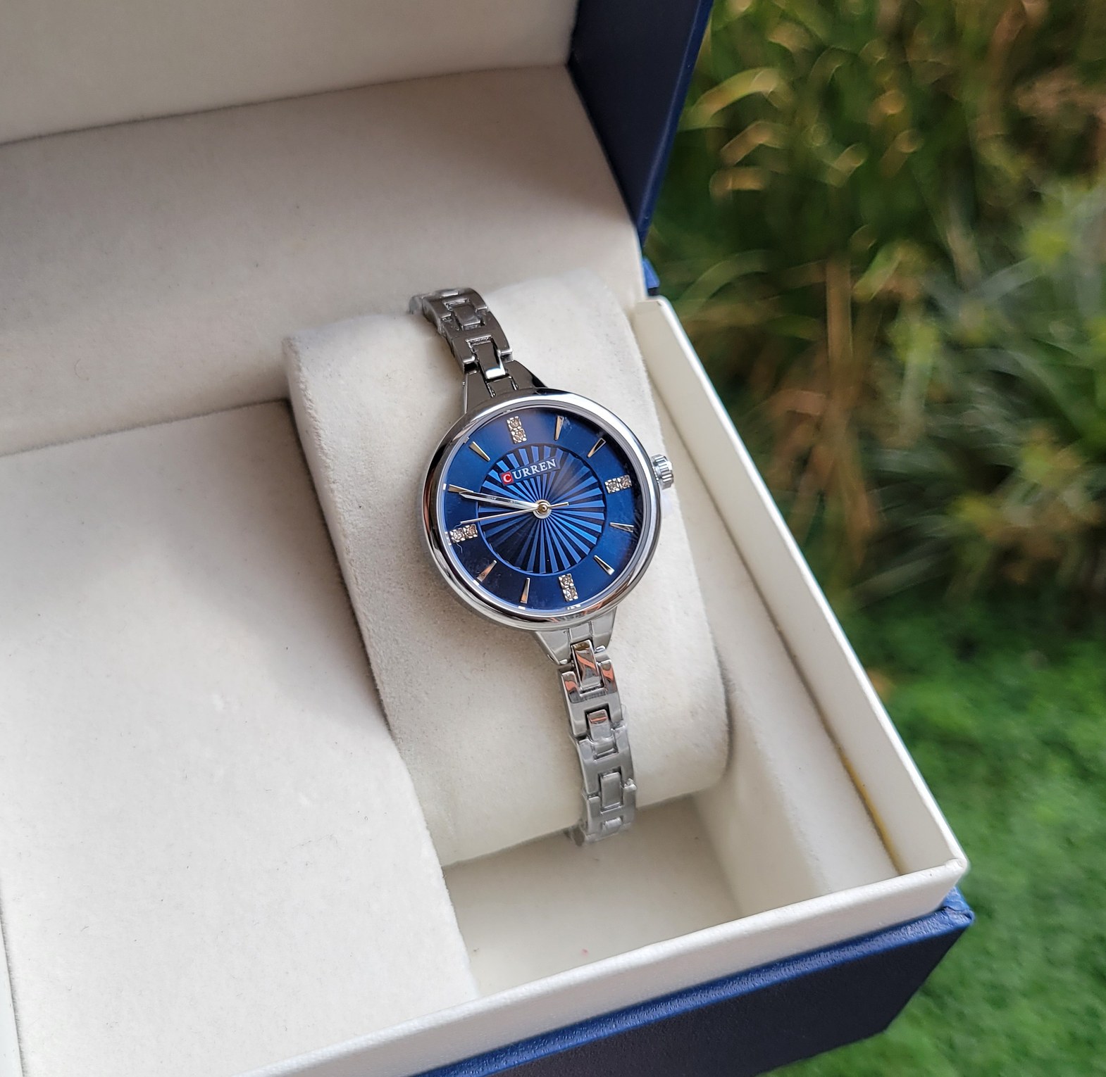 Curren watch image
